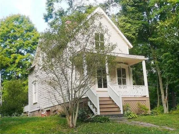 16 Atwood Ln, Newburgh, NY 12550