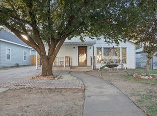 317 N Chandler Dr, Fort Worth, TX 76111