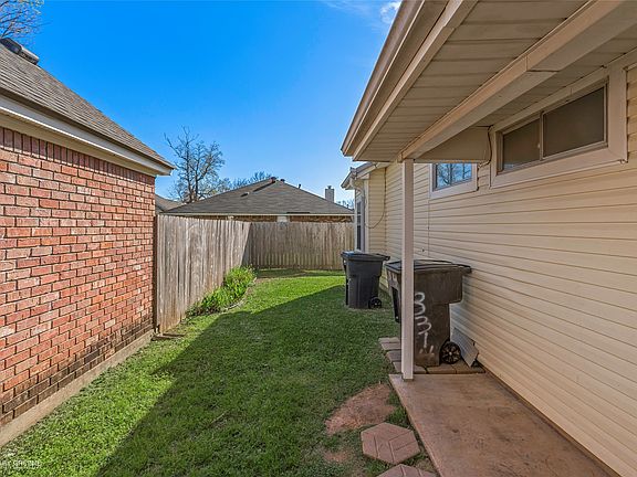 3rd image of 3314 Raleigh Pl