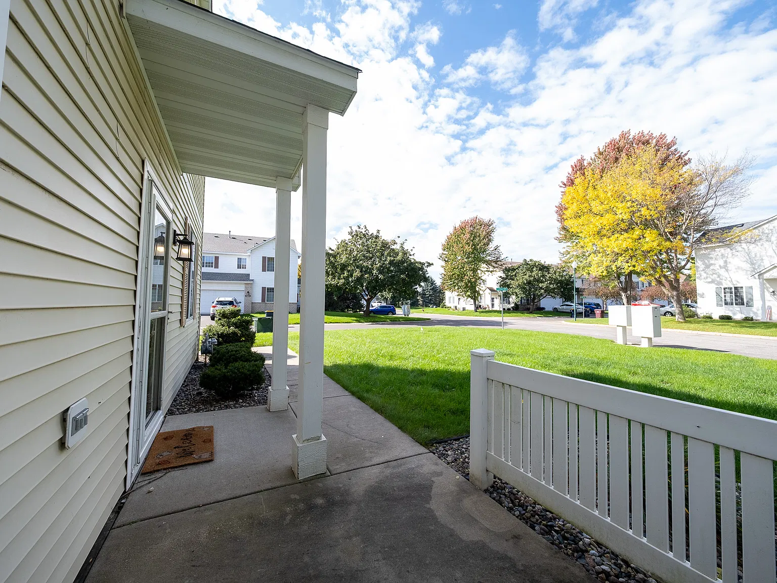 Tamarack Trail, Farmington (535) AB DG1 - 1 — Photo 4