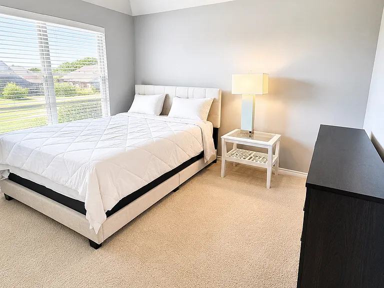 3209 Silver Springs Way — Photo 14