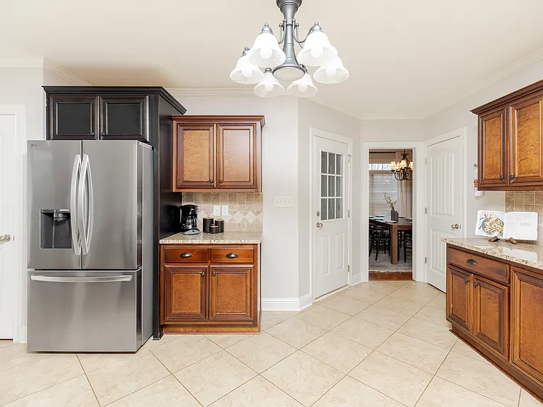 108 Barossa Ct — Photo 34