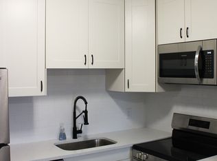 2442 County Road I APT 4, Saint Paul, MN 55112