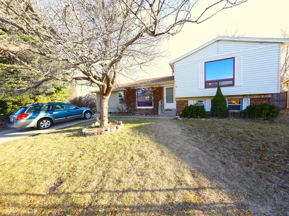 218 Summit Cir, Lafayette, CO 80026