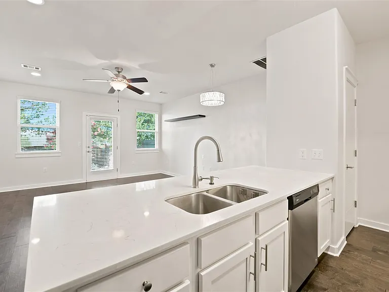 8921 Parker Ranch Cir #B — Photo 6