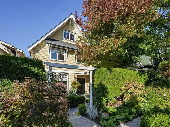 695 W 19th Ave, Vancouver, BC V5Z 1W9