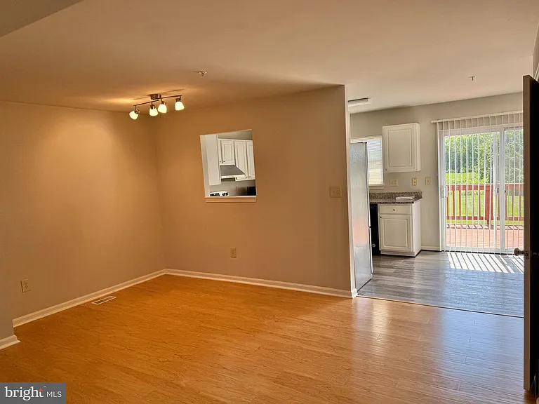 5783 Indian Cedar Ct — Photo 8