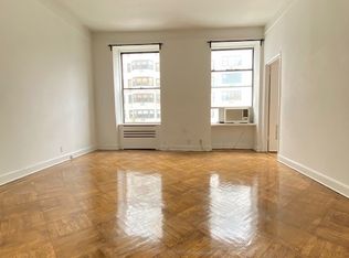 956 Madison Ave APT 3F, New York, NY 10021