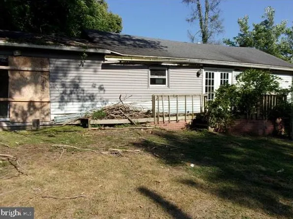 63 Ella St, Lost Creek, WV 26385