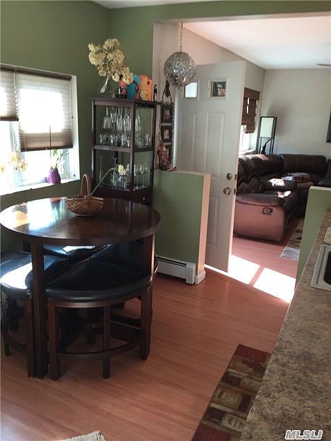 2nd image of 486 Wading River Rd