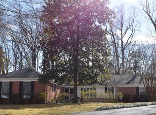 18406 Beech Ln, Triangle, VA 22172