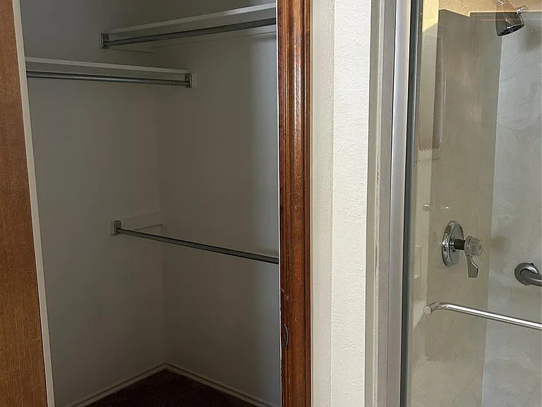 1412 Brookside Dr — Photo 16