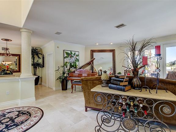 5th image of 1126 Marina Dr