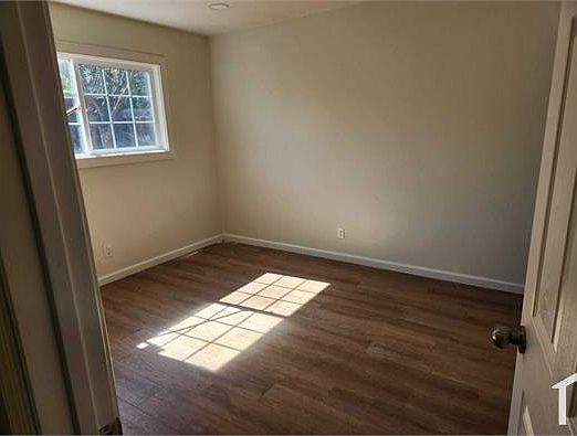 5th image of 2376 Sleepy Hollow Ln #1