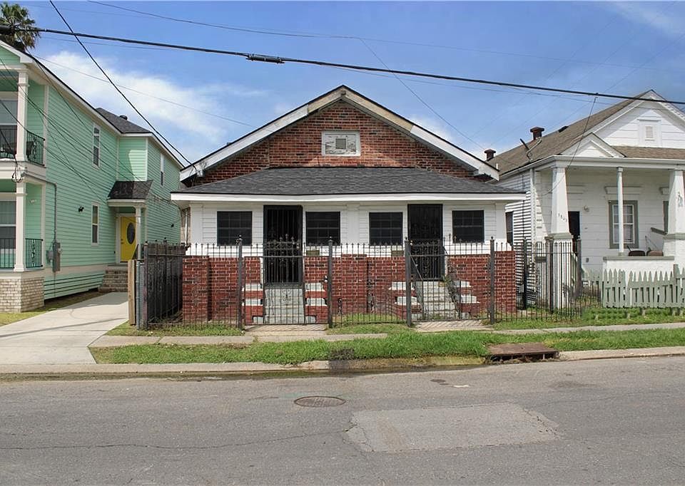 1st image of 3805 Ulloa St