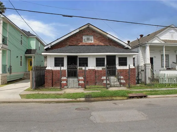 3805 Ulloa St, New Orleans, LA 70119