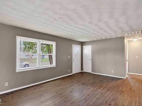 4th image of 4101 Biscayne Rd