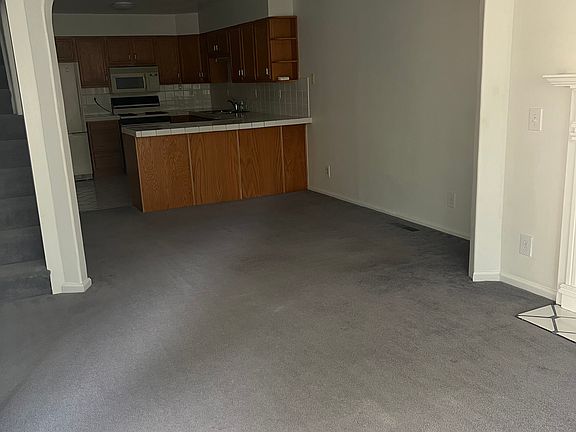 4th image of 48 Aspen Grove Dr E #O05
