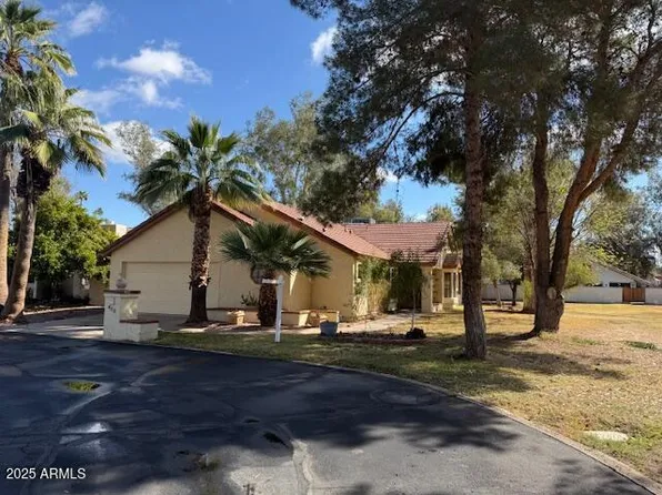 655 W PORT AU PRINCE Lane W, Phoenix, AZ 85023