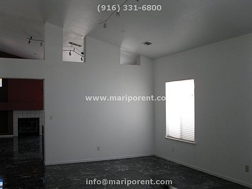 3rd image of 9292 Caulfield Dr
