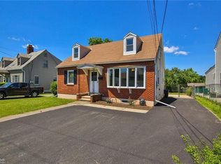 221 W Brookdale St, Allentown, PA 18103