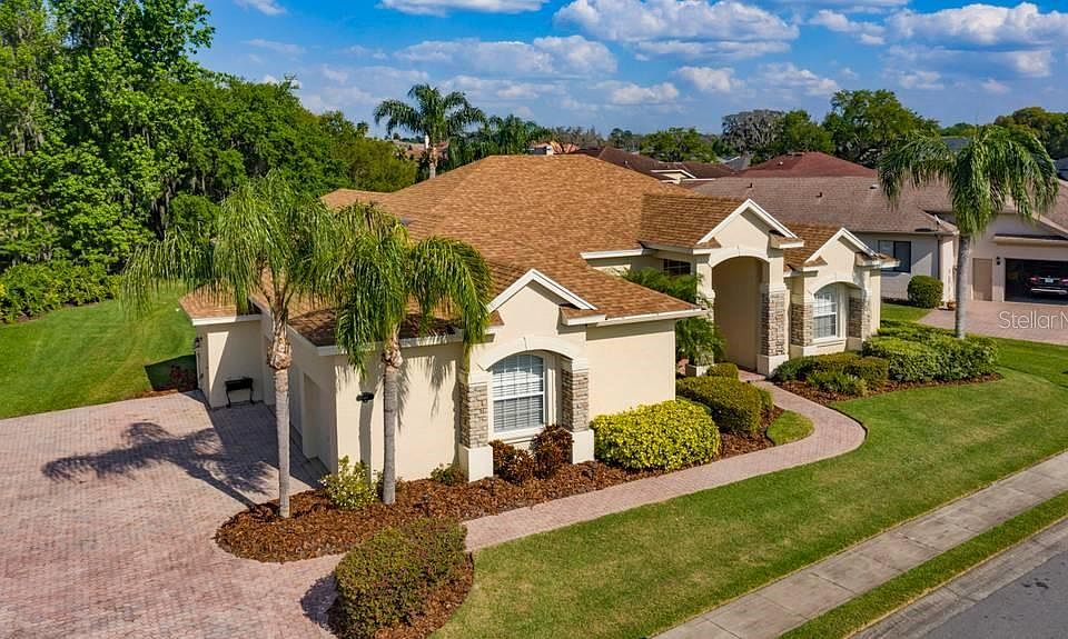 1st image of 584 Whisper Woods Dr