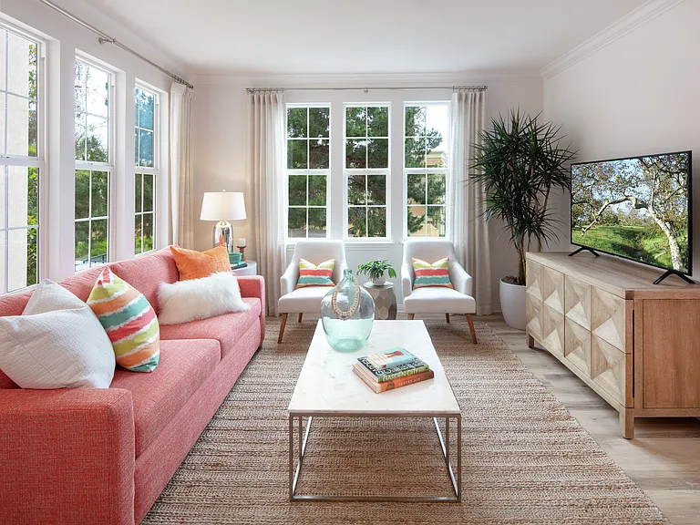 Anacapa Apartment Homes — Photo 4