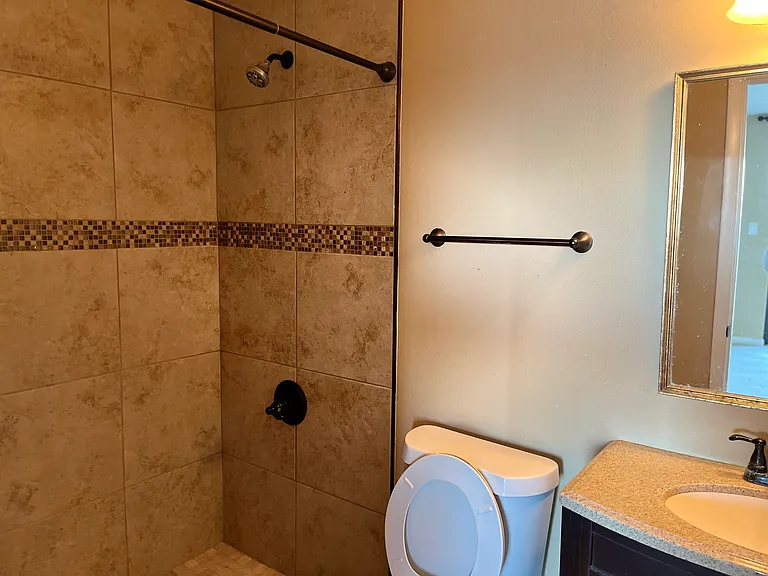 810 Eglin Pkwy NE #6 — Photo 13