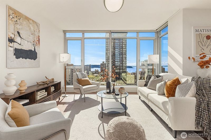 3rd image of 588 Bell Street #1407S