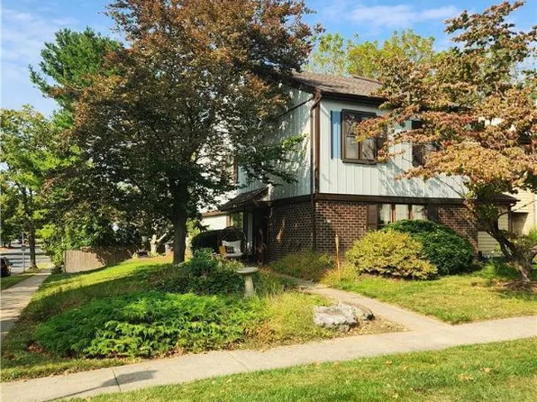 1702 Platt Ct, Allentown, PA 18104