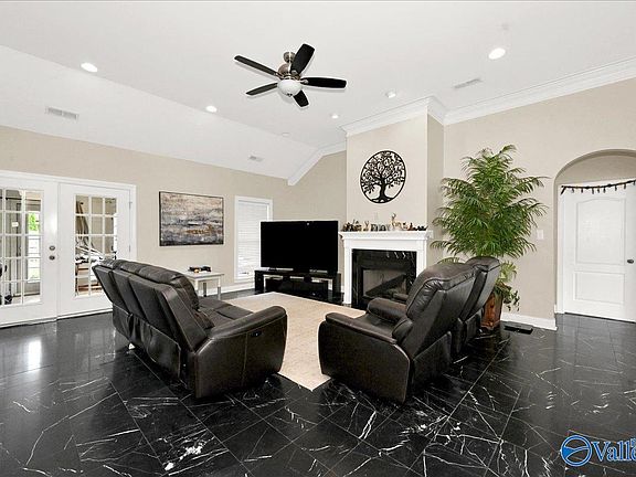 4th image of 4017 Saddlehorn Bnd SW