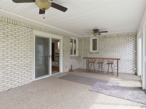 5th image of 246 Willow Green Dr