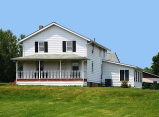 214 Blackberry Ln, New Castle, PA 16101