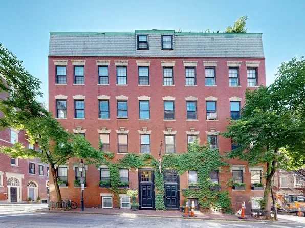 53 Grove St APT 3, Boston, MA 02114