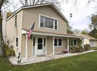 W3922 Springbrook Rd, Lake Geneva, WI 53147