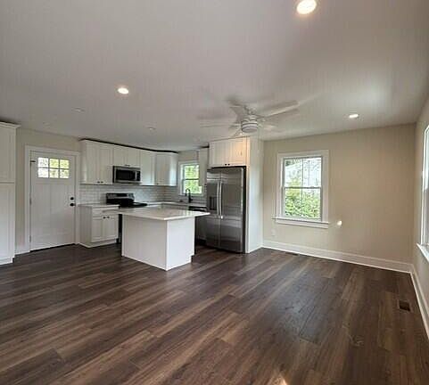 4th image of 1121 Brighton Rd