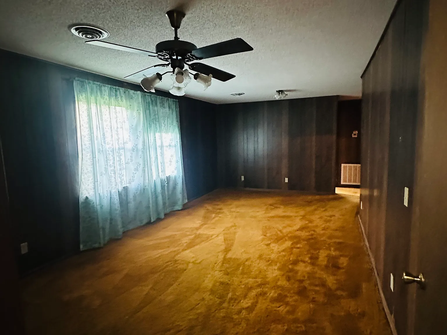 825 McDaniel Rd — Photo 2