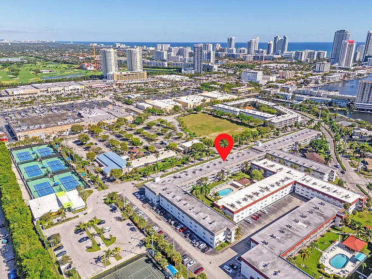 581 Blue Heron Dr #317-B — Photo 42