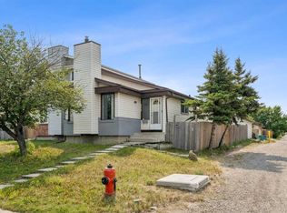 212 N Whitman Pl NE, Calgary, AB T1Y 4H9