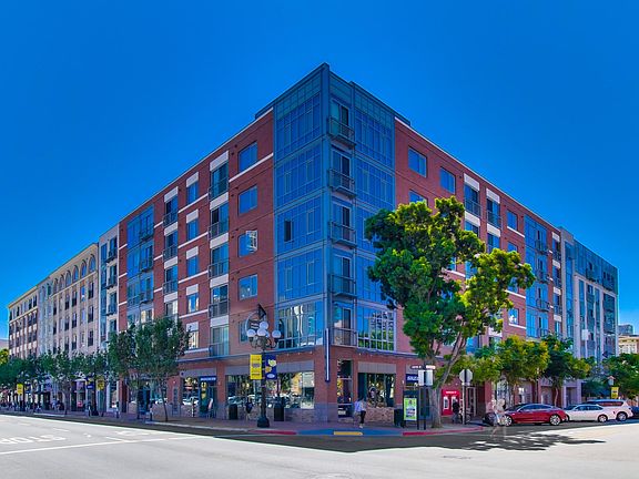 3rd image of 445 Island Ave Unit 725