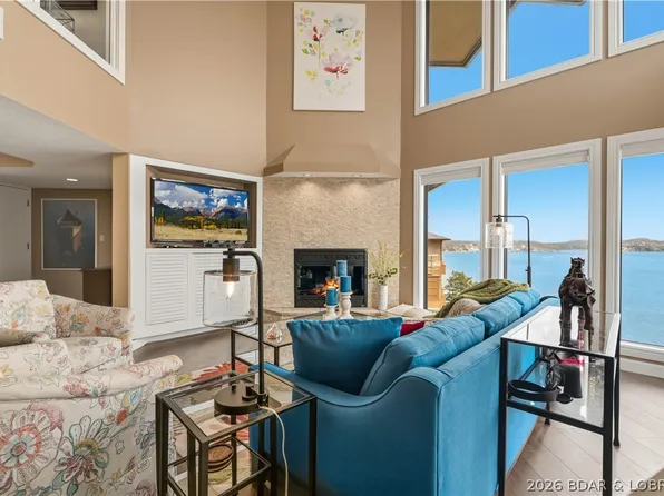32 Cedar Ct Unit 3B, Lake Ozark, MO 65049