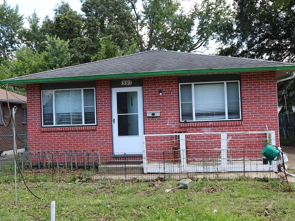 1st image of 1597 Elmore Ave