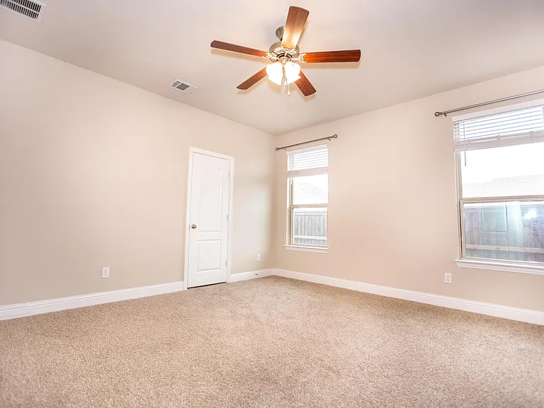 2100 Miramar Dr — Photo 29