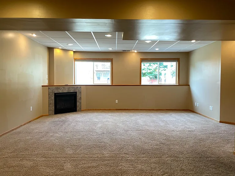 6765 Greenbriar Curv — Photo 14