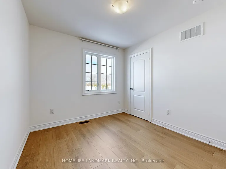 273 William Forster Rd — Photo 37