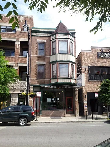 1710 W Belmont Ave Photo 1