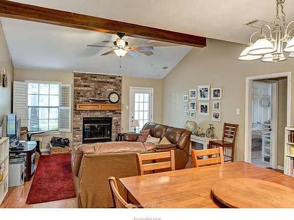 3rd image of 3604 Ravenwood Dr