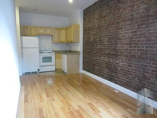 Rented by Skyline Group Real Estate | media 48