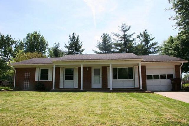 1st image of 118 Rebecca Dr