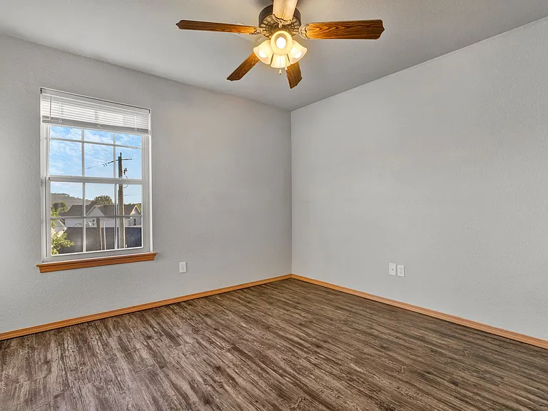 2939 W Scottswood Pl — Photo 16